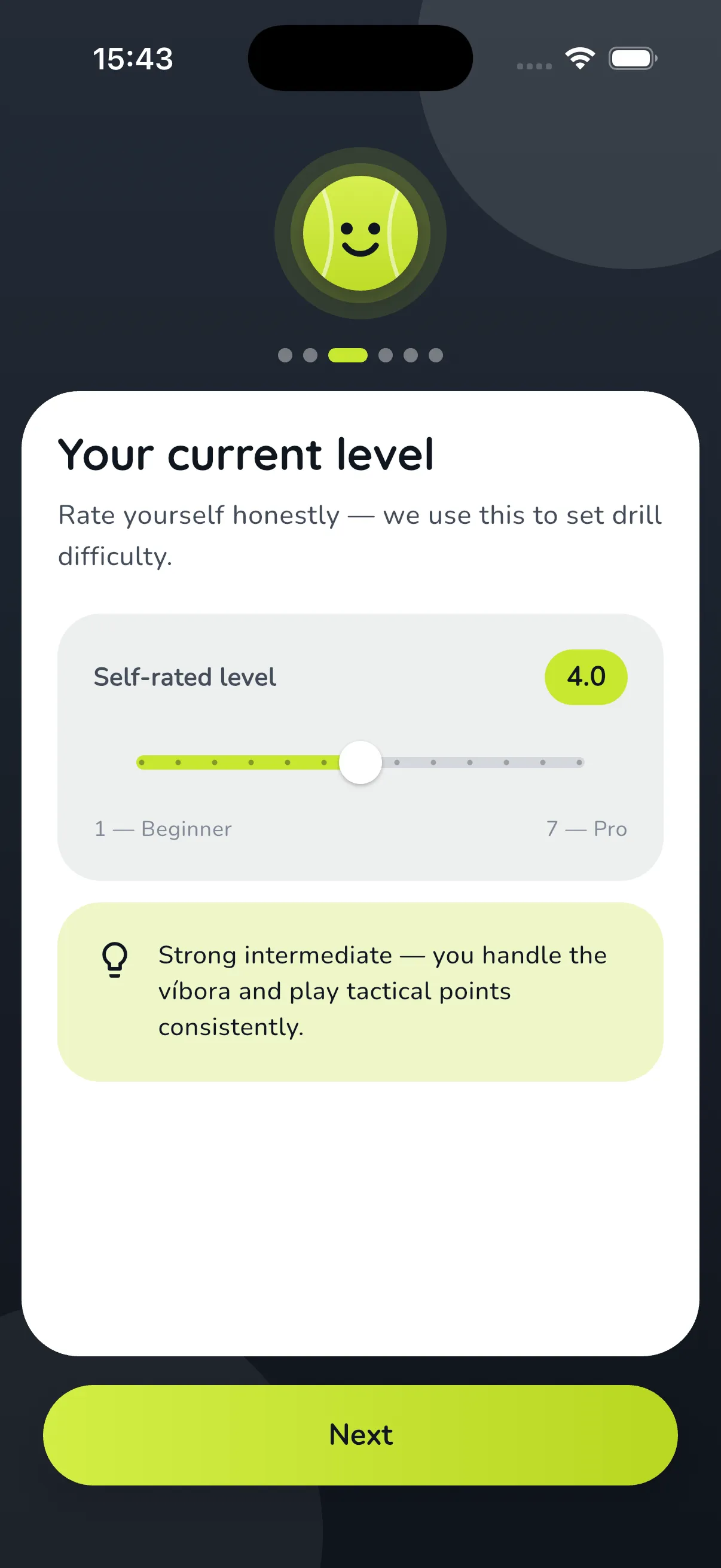 Voleo level screen: rate yourself from 1 (Beginner) to 7 (Pro) on a slider, with feedback “Strong intermediate — you handle the víbora and play tactical points consistently.”