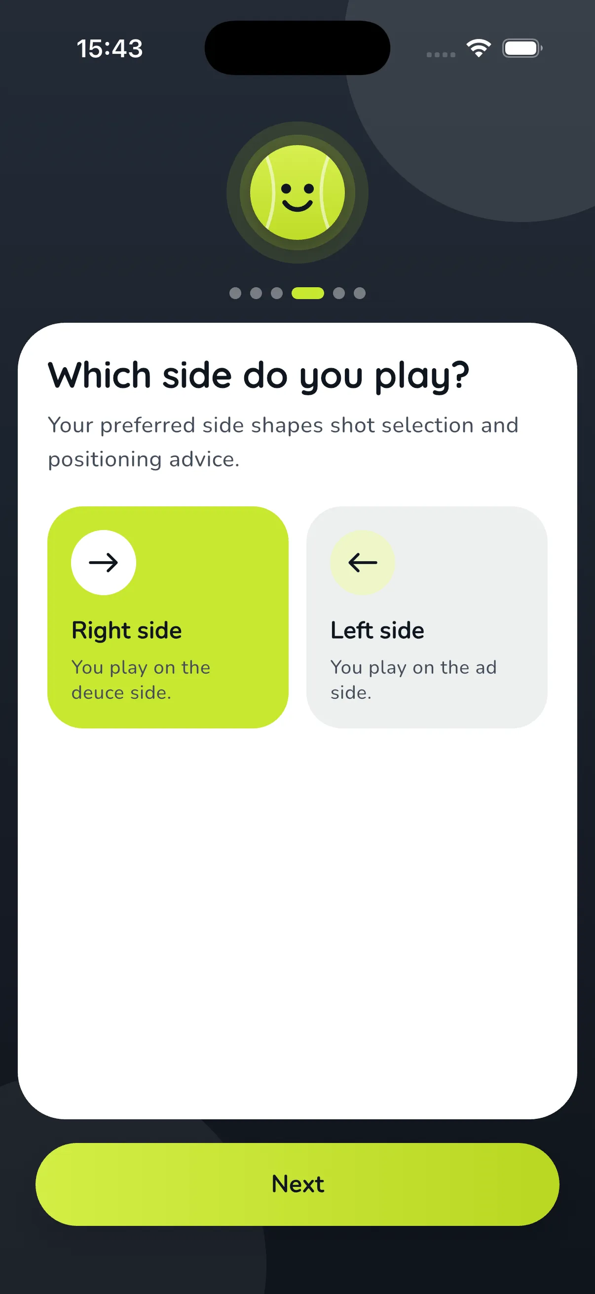 Voleo screen asking which side you play: Right (deuce) or Left (ad), which shapes shot selection and positioning advice.